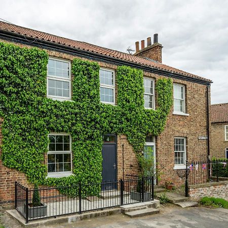 River View, Stamford Bridge Exterior photo